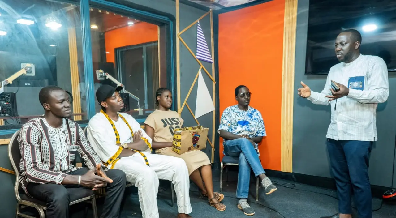 Doublage au studio voix d'Afrique